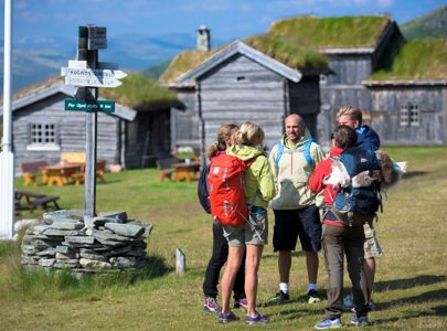 Med vennegjengen på tur | Discover Norway