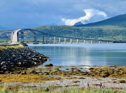 Sykkeltur langs Ishavskysten | Arctic Coast Cycling | Discover Norway